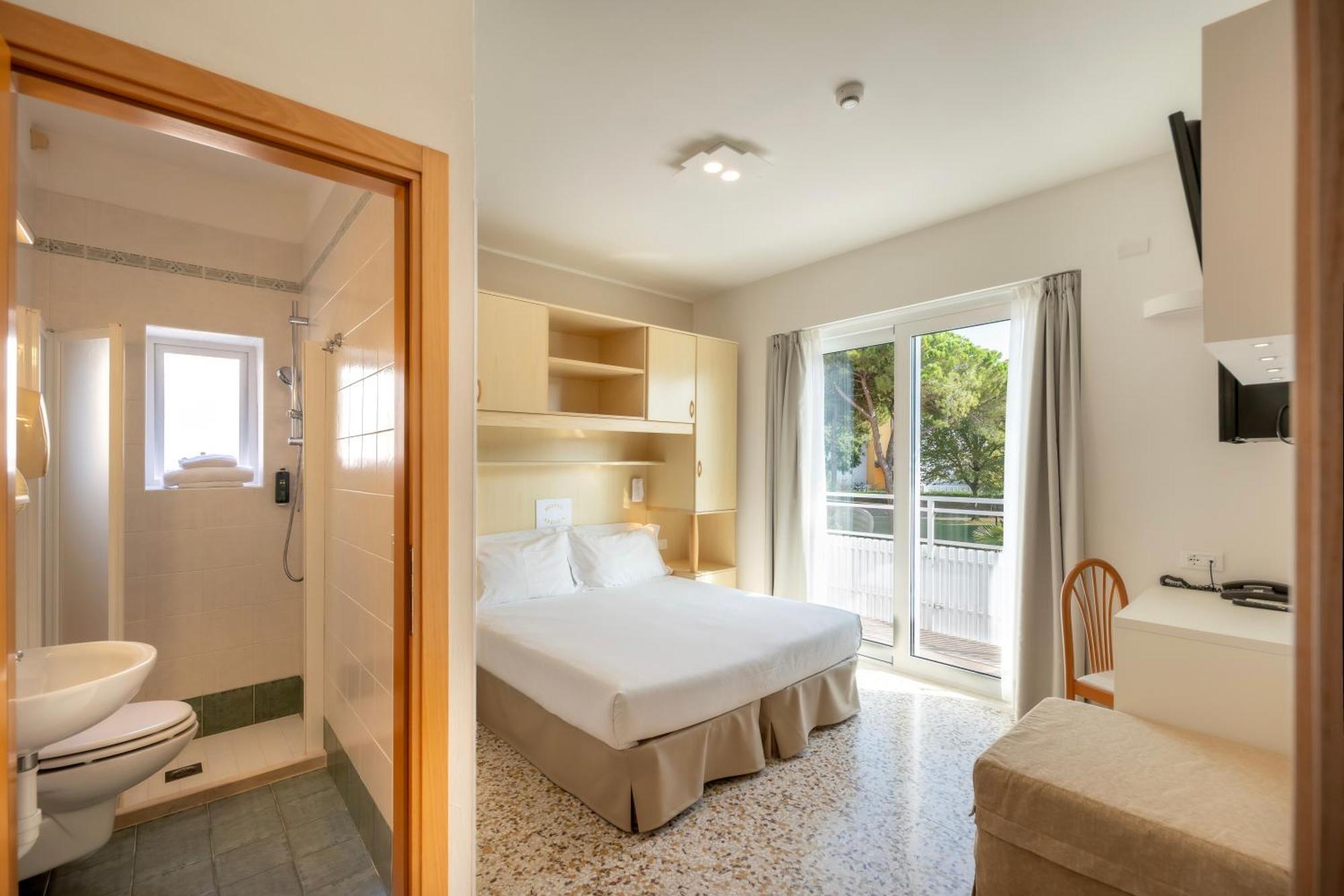 Hotel Atenea Golden Star كاوْرلي المظهر الخارجي الصورة