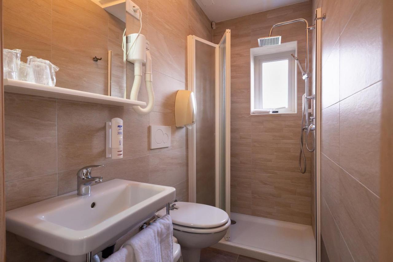 Hotel Atenea Golden Star كاوْرلي المظهر الخارجي الصورة